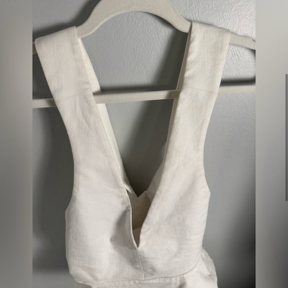 Alexis Sawyer Peplum Top in White/Size Medium - Picture 4 of 8